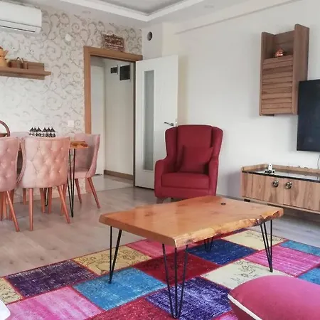 Magnifique Appartement Au Centre D'Antalya